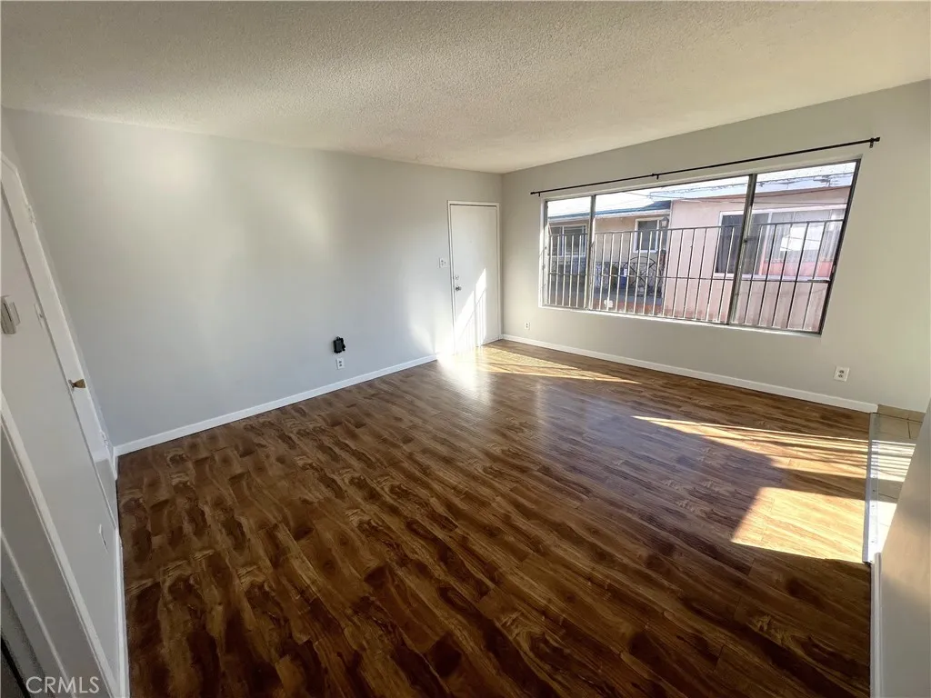 Additional image 18 of 620 W 82nd Street Unit 9, Los Angeles, CA 90044