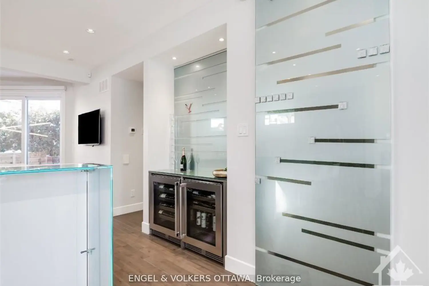 Additional image 10 of 615 Island Park Crescent