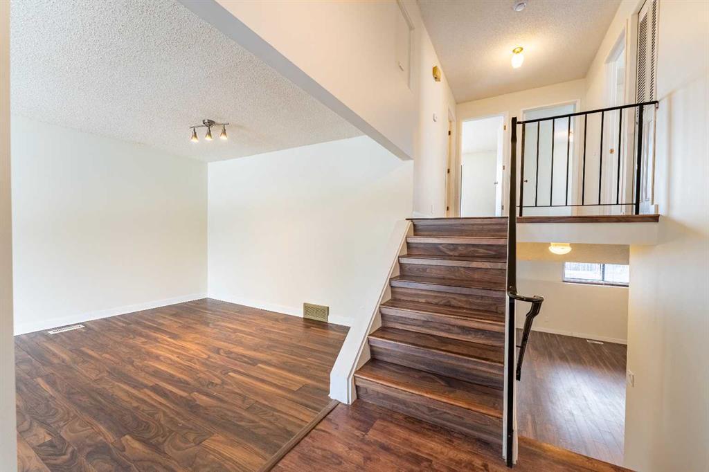 Additional image 5 of 15 Scenic Rise NW, Calgary, AB, T3L 1A6