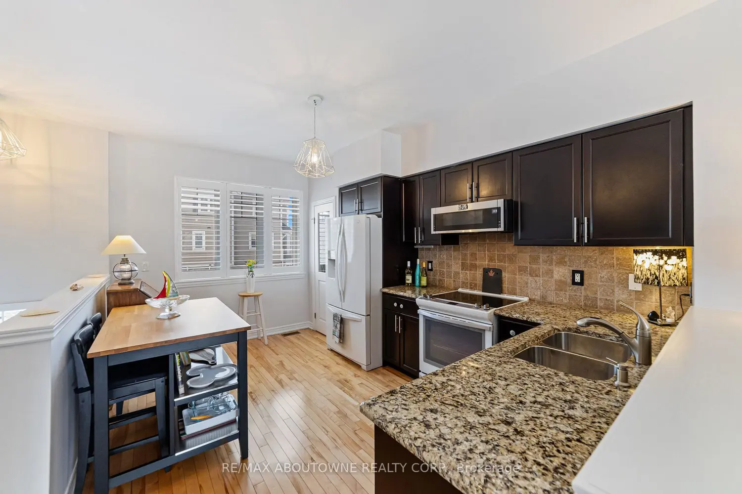 Additional image 5 of 337 Beach Boulevard #3