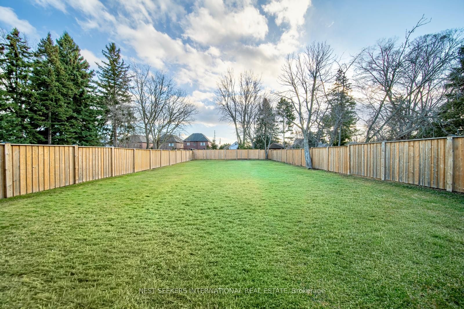 Additional image 4 of 1088 Orchard Road, Mississauga, ON, L5E 2N9