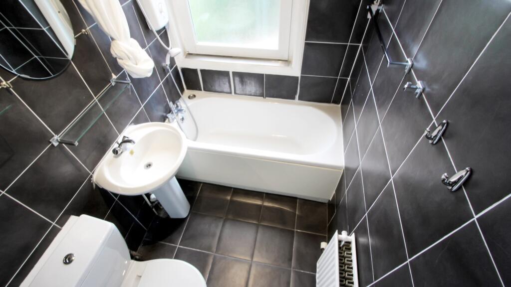 Additional image 5 of 19 Dee Place, Aberdeen, AB11 6EF