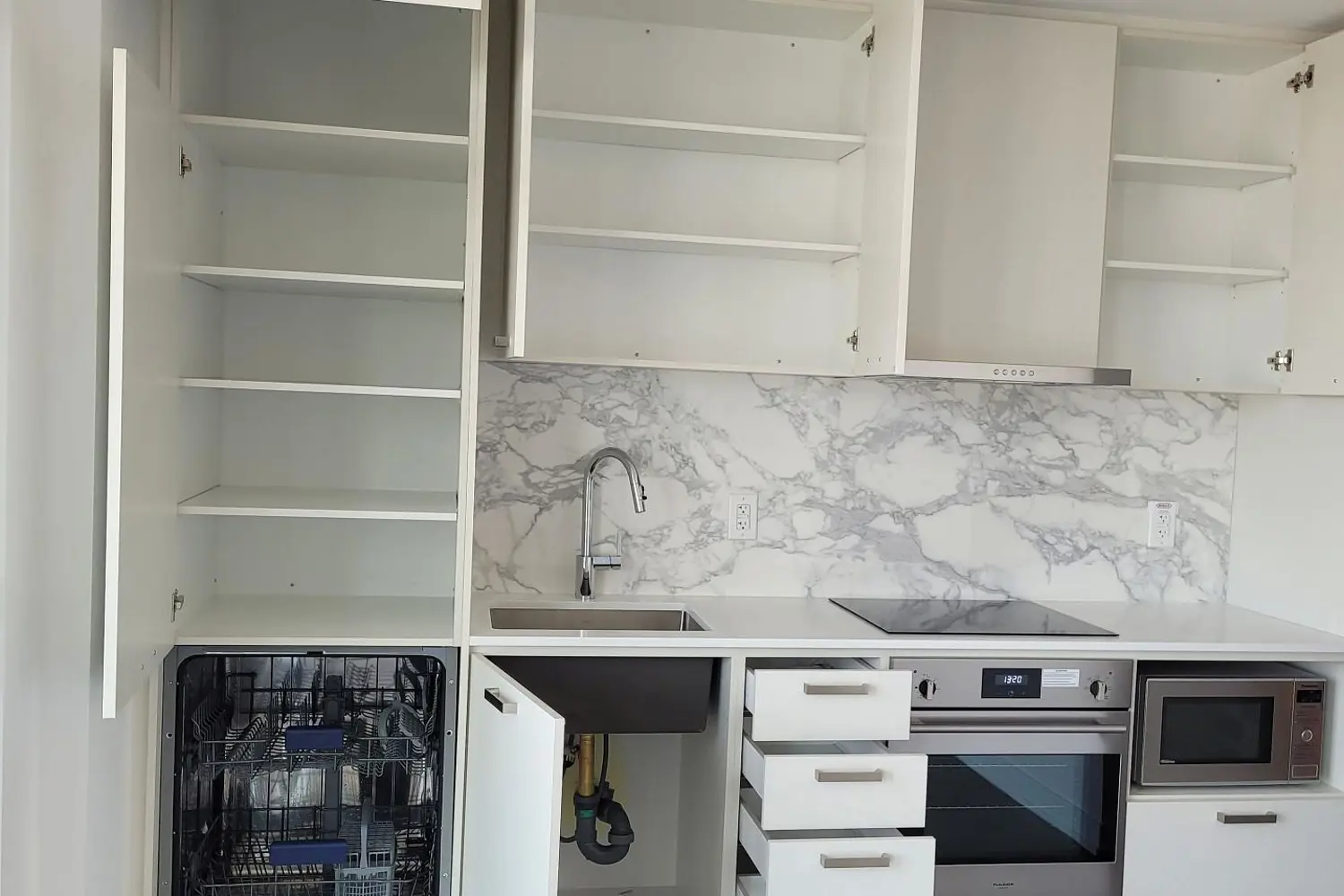 Additional image 5 of 38 Honeycrisp Crescent 1517