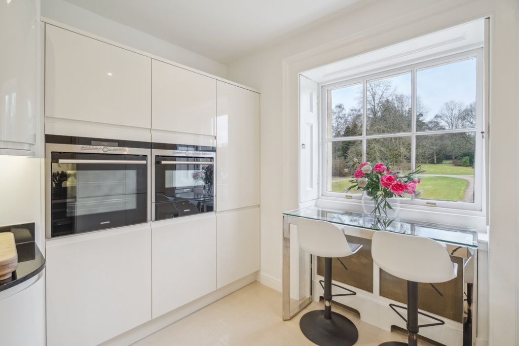 Additional image 4 of 3 bed flat for saleMissenden Road, Amersham, Buckinghamshire HP7
