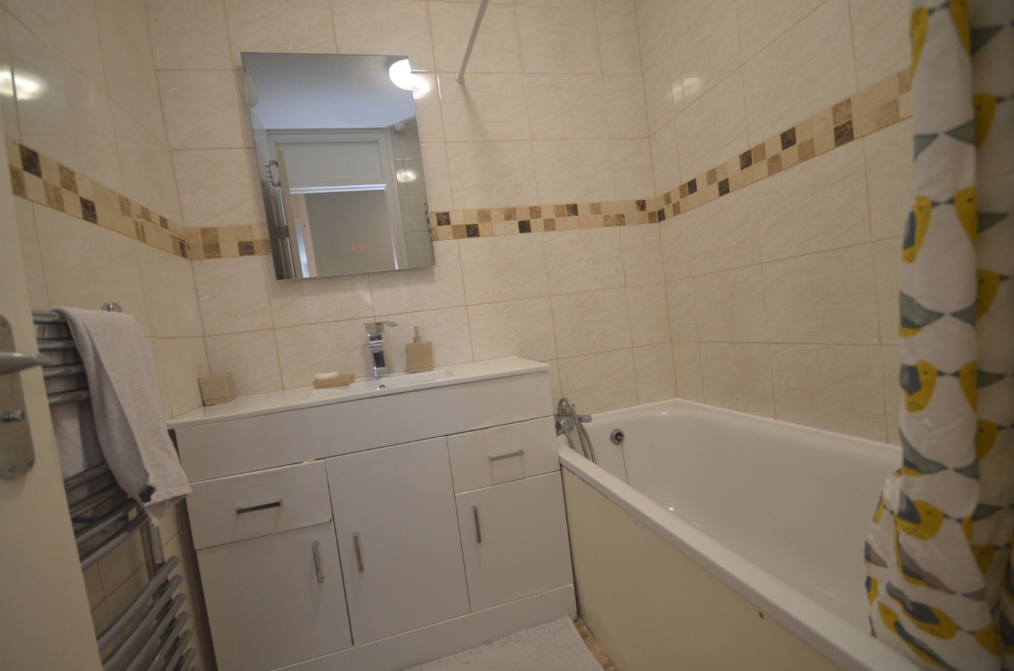 Additional image 13 of 2 Bed Flat, Compton House, SW11, N1 7GU