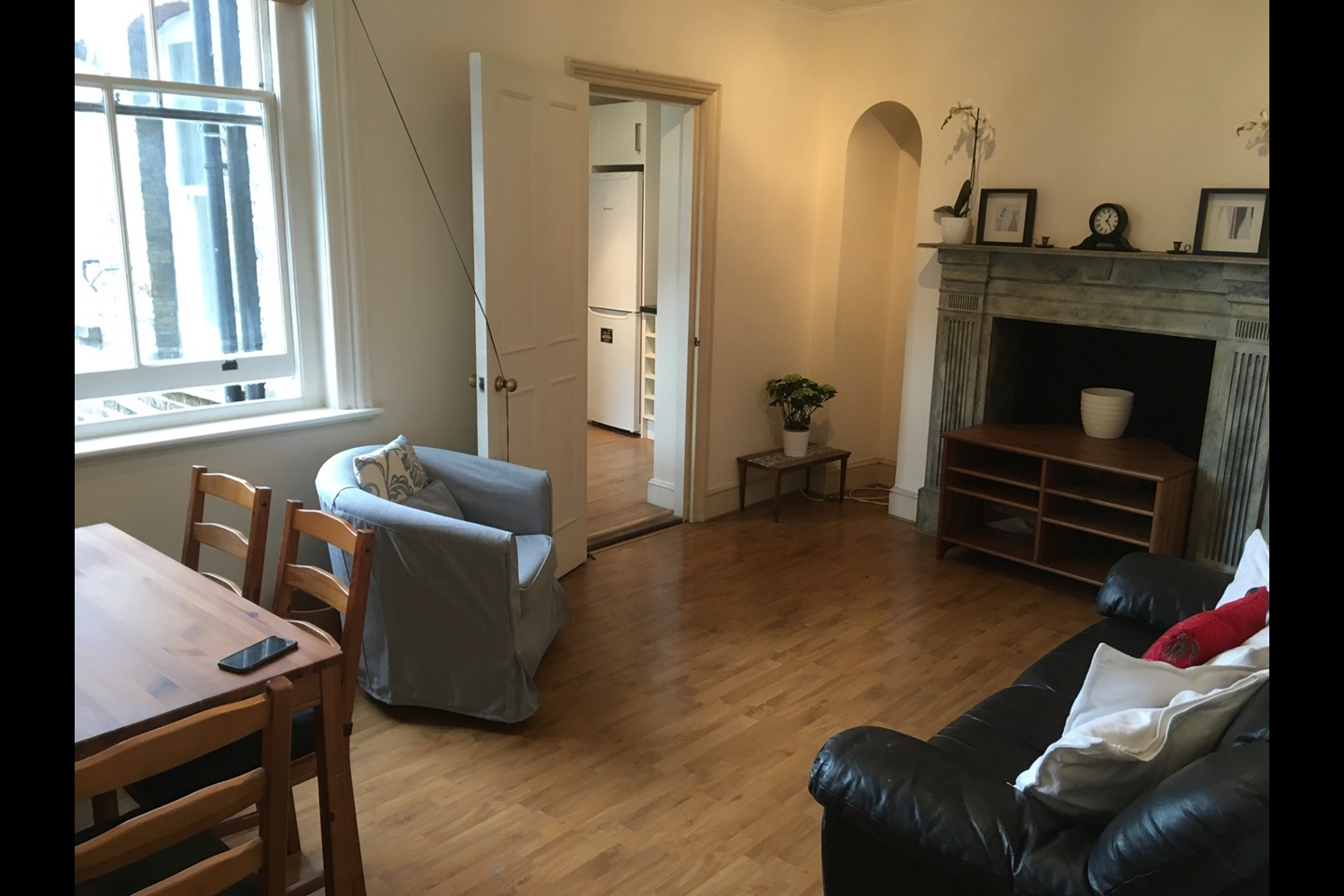 3 Bed Flat, Wandsworth Road, SW8, N1 7GU