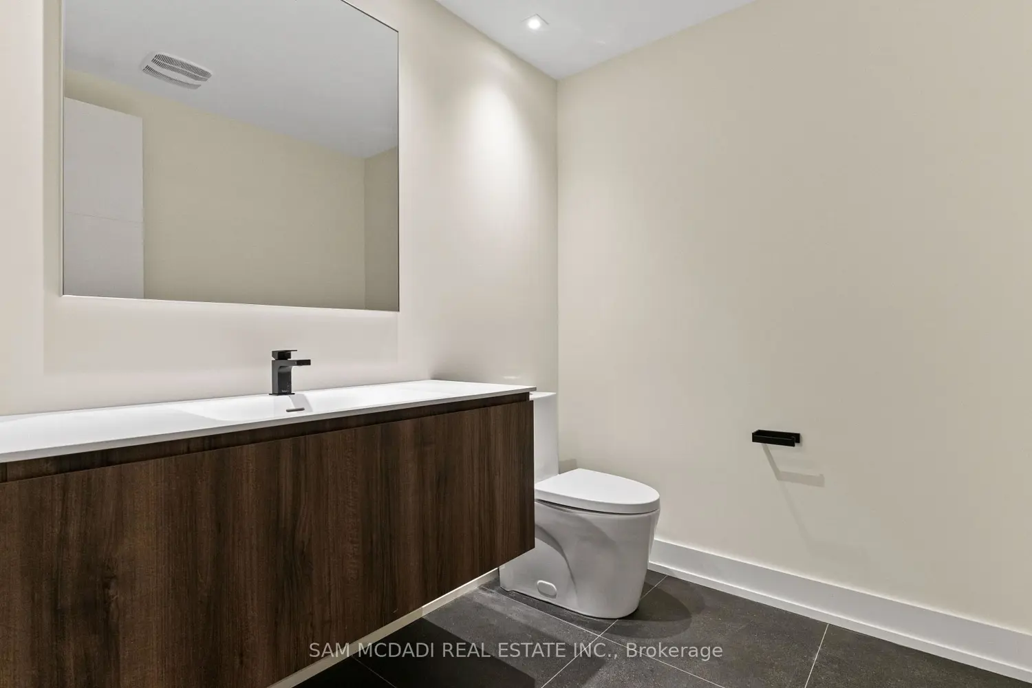 Additional image 17 of 2075 Shawanaga Trail