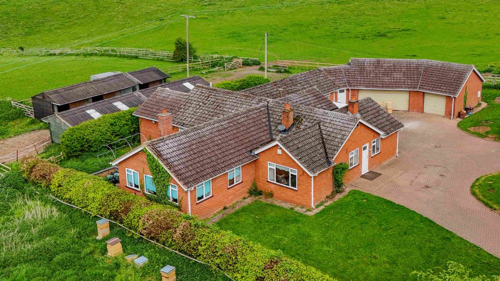 Farm for saleAston Court Farm, Aston Bank, Knighton On Teme, Tenbury Wells WR15