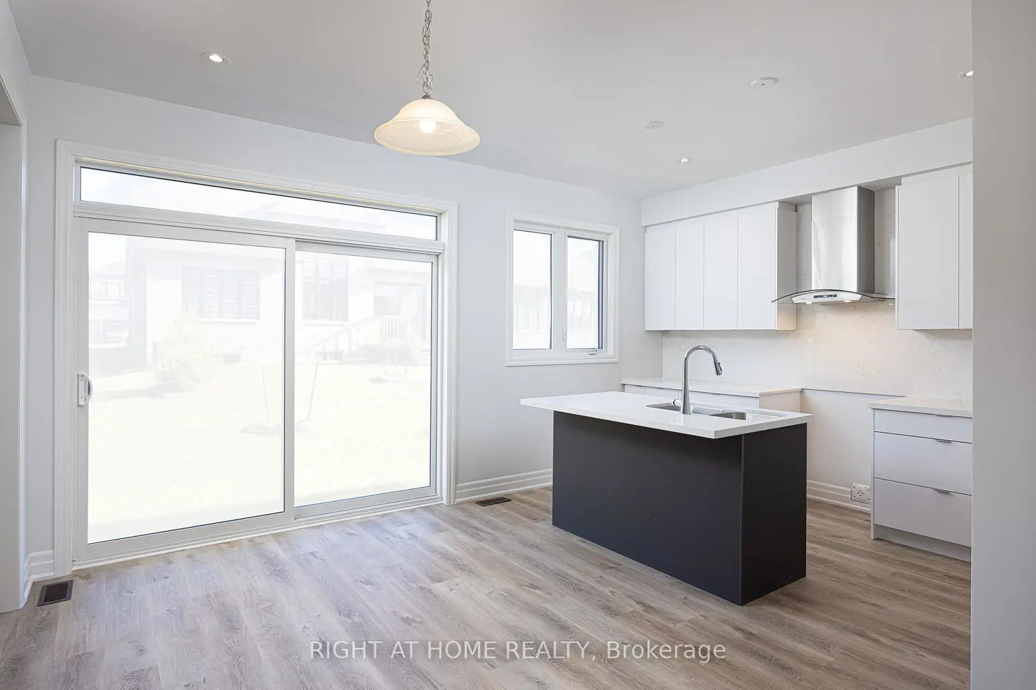 Additional image 6 of 8 Nicort Road