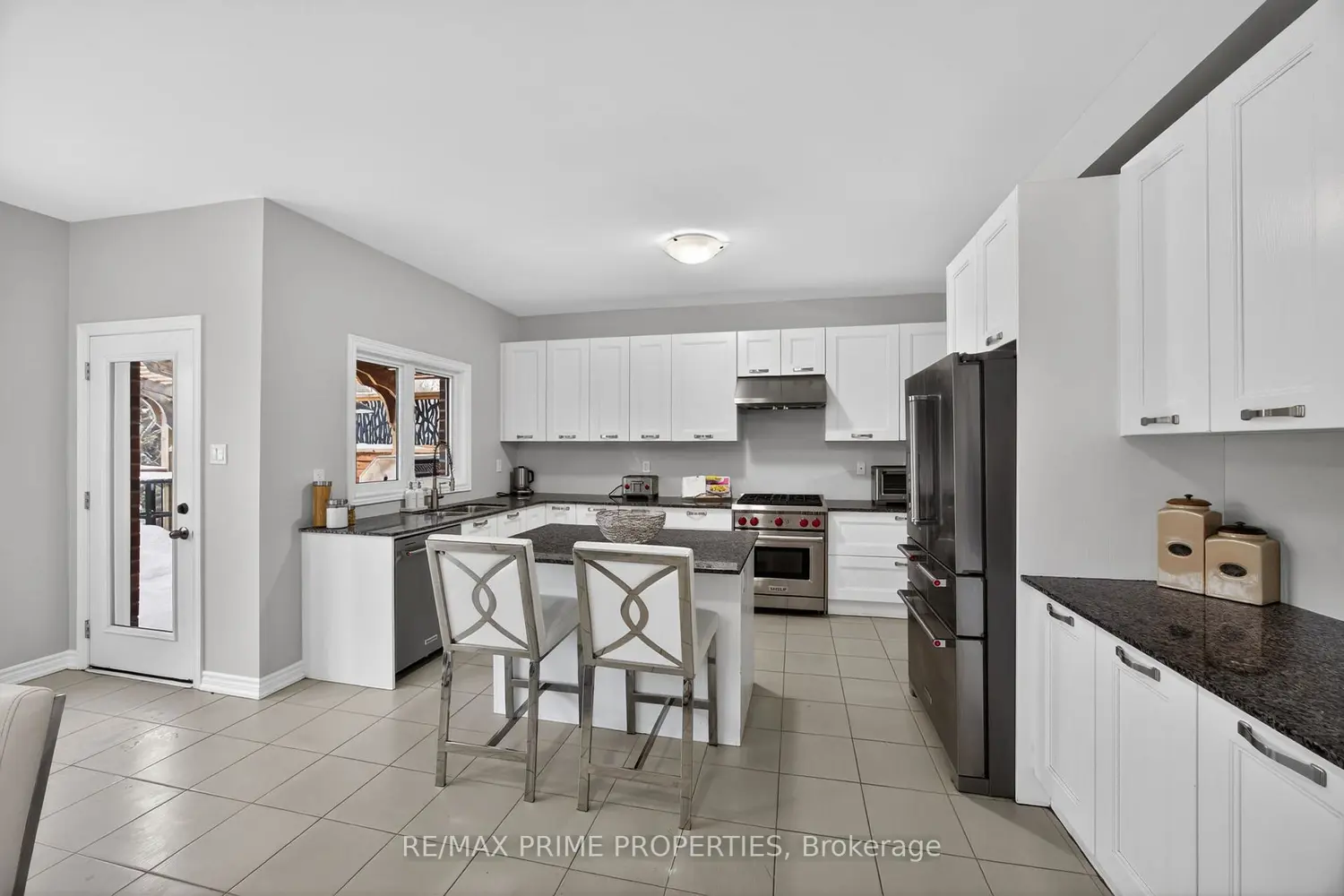 72 Ridge Gate Crescent photo 5
