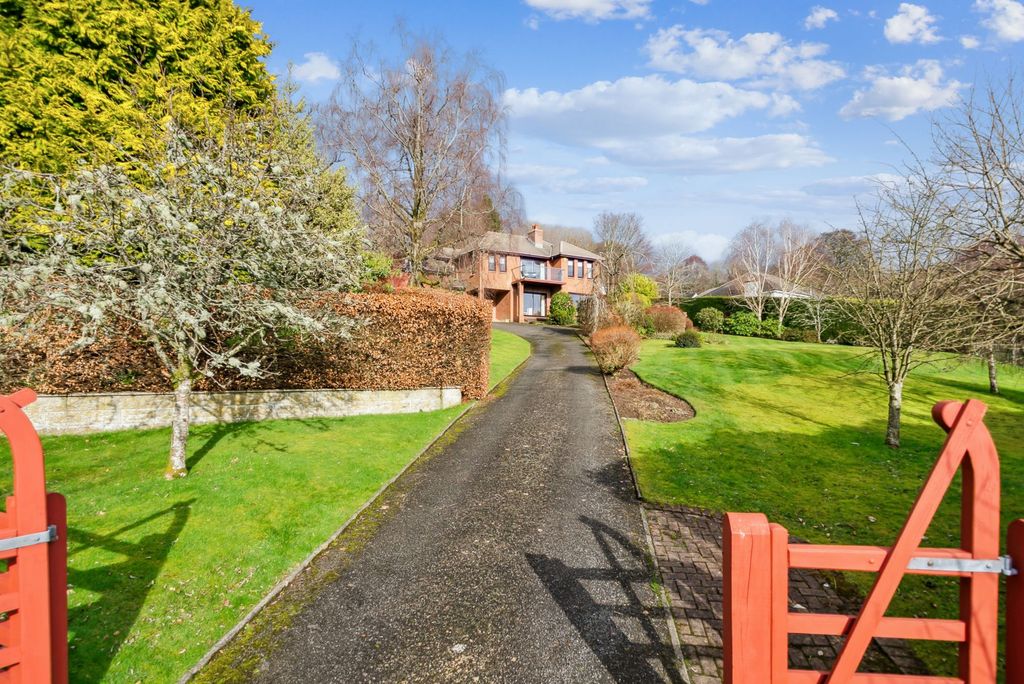 Additional image 2 of 5 bed detached house for saleBrambles, Upper Torwoodhill Road, Rhu G84