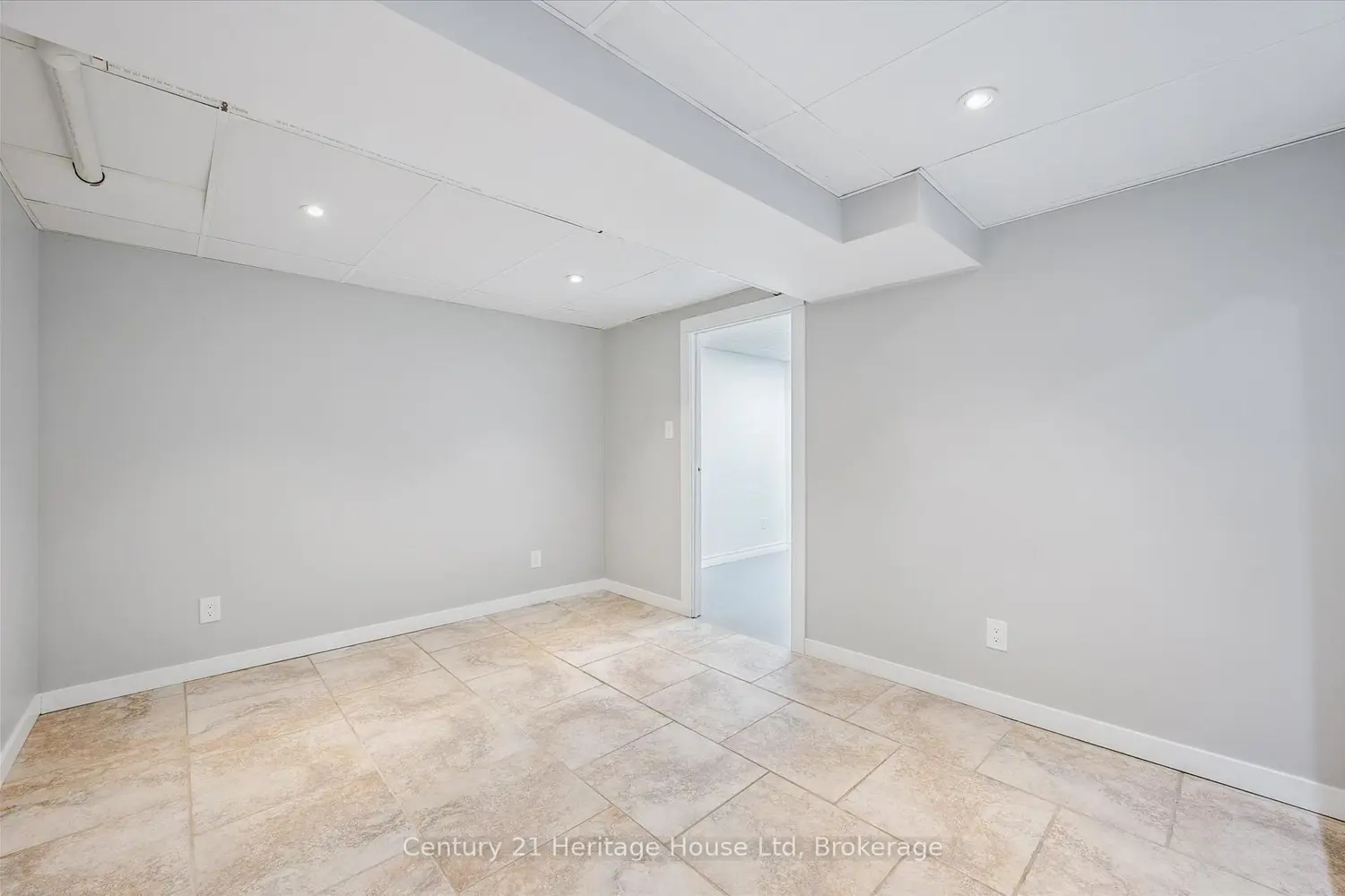 Additional image 17 of 31 Greengate Road 230