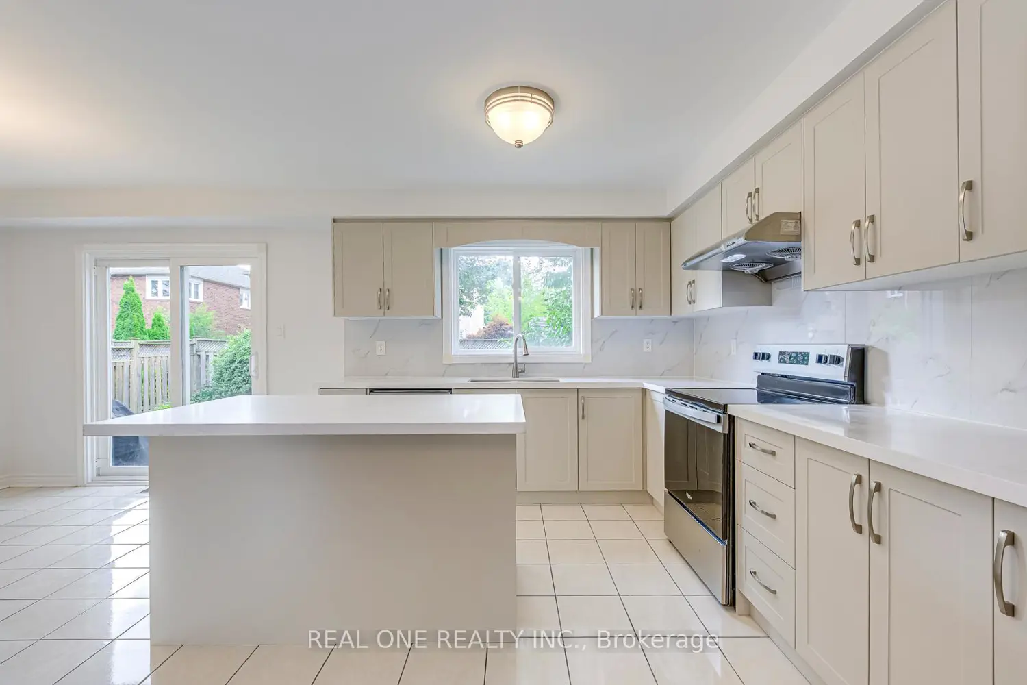 Additional image 7 of 5192 Castlefield Drive