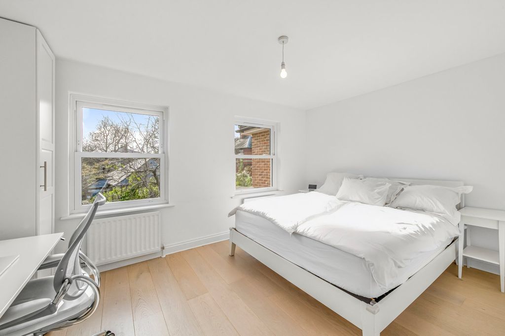 Additional image 5 of 3 bed maisonette for saleKing George Square, Richmond TW10