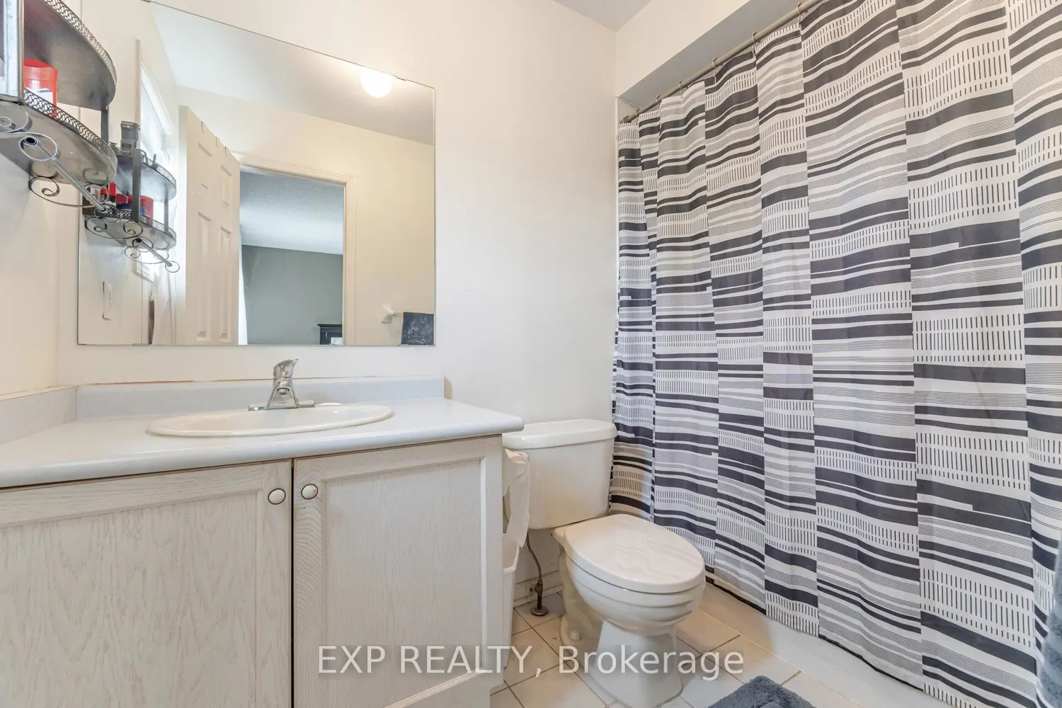 Additional image 14 of 35 Prince Crescent