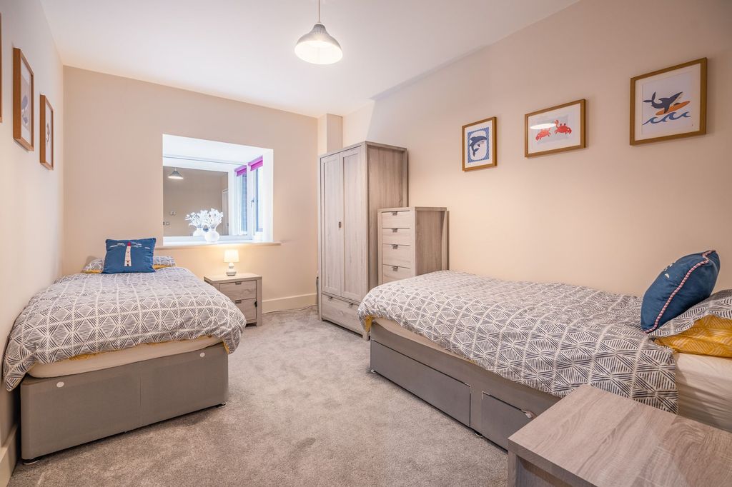 Additional image 8 of 2 bed flat for saleDeganwy Road, Deganwy LL31