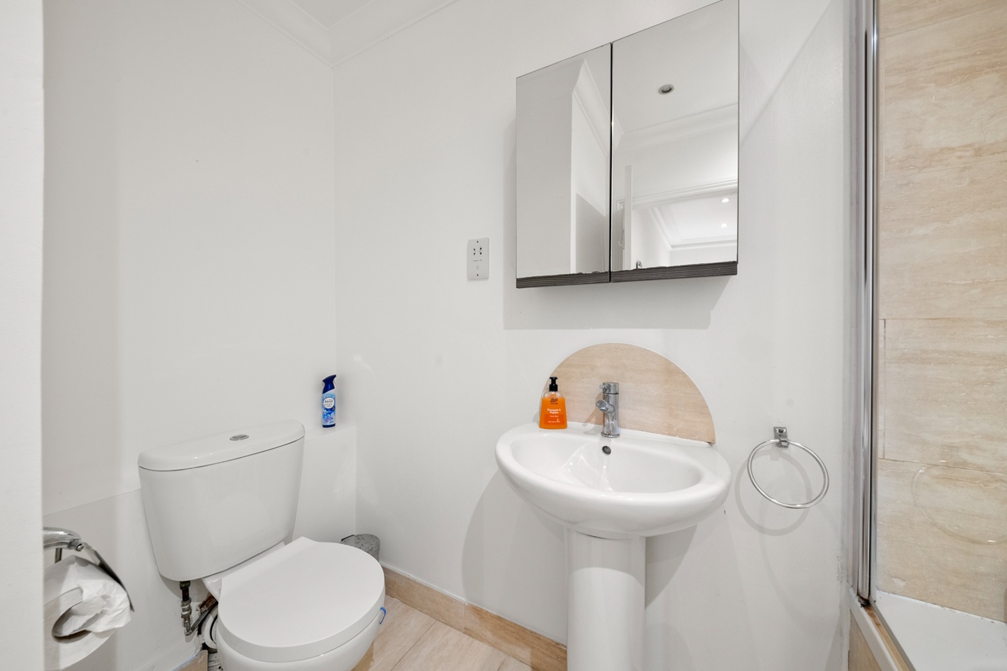 Additional image 17 of 2 Bed Flat, Pembridge Gardens, W2, N1 7GU