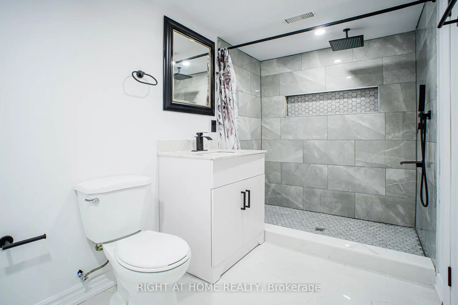 Additional image 15 of 77 Elford Crescent