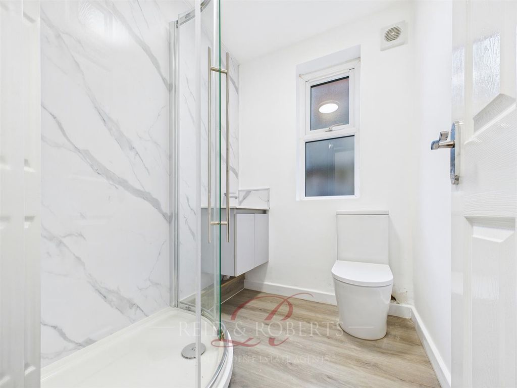 Additional image 8 of 2 bed flat for saleChurch Street, Connah's Quay, Deeside CH5