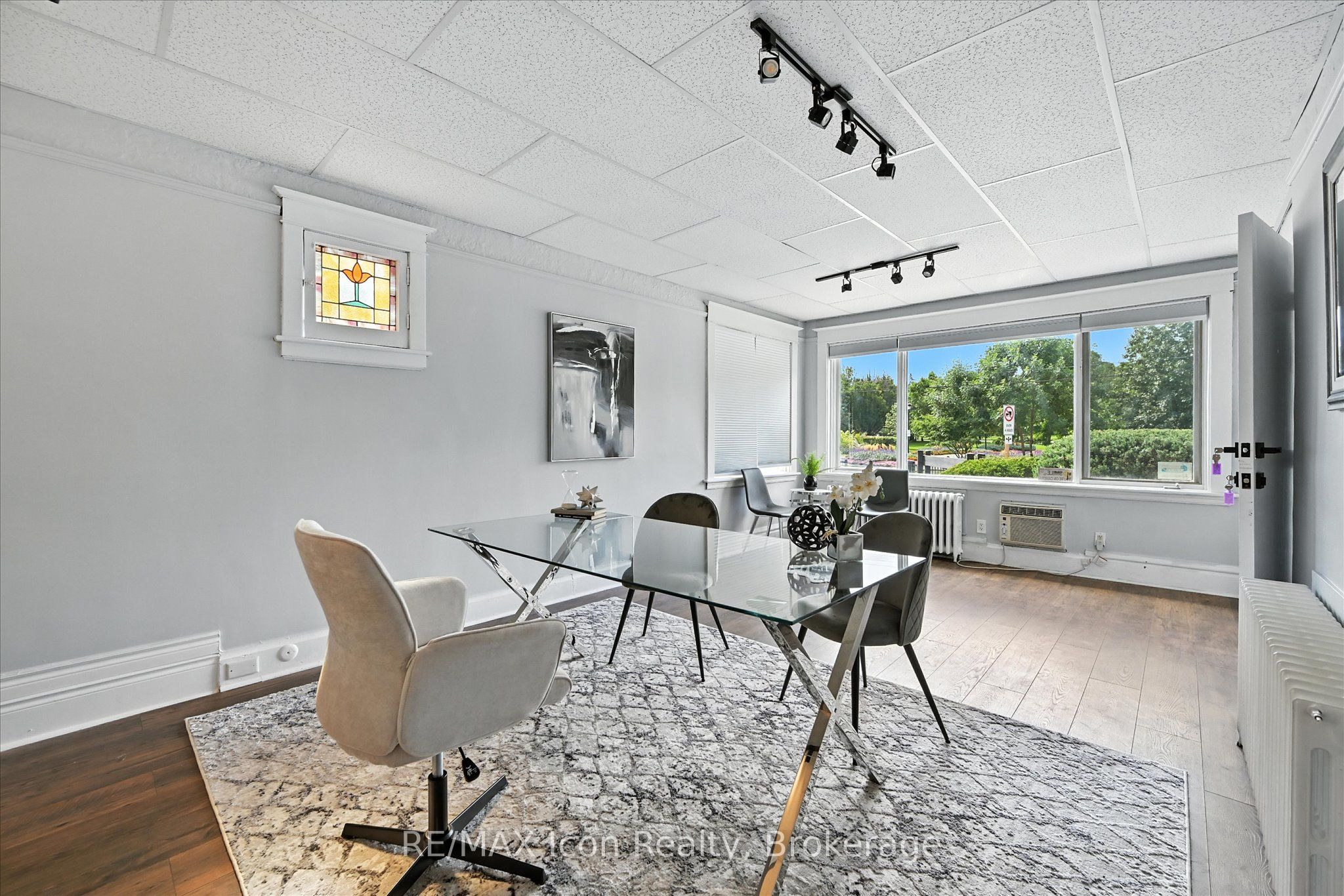 Additional image 6 of 1047 Main Street E, Hamilton, ON, L8M 1N5