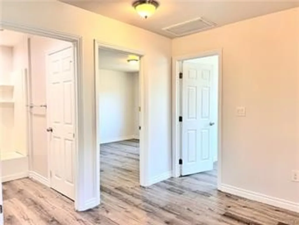 Additional image 15 of 20009 Arminta Street, Winnetka, CA 91306