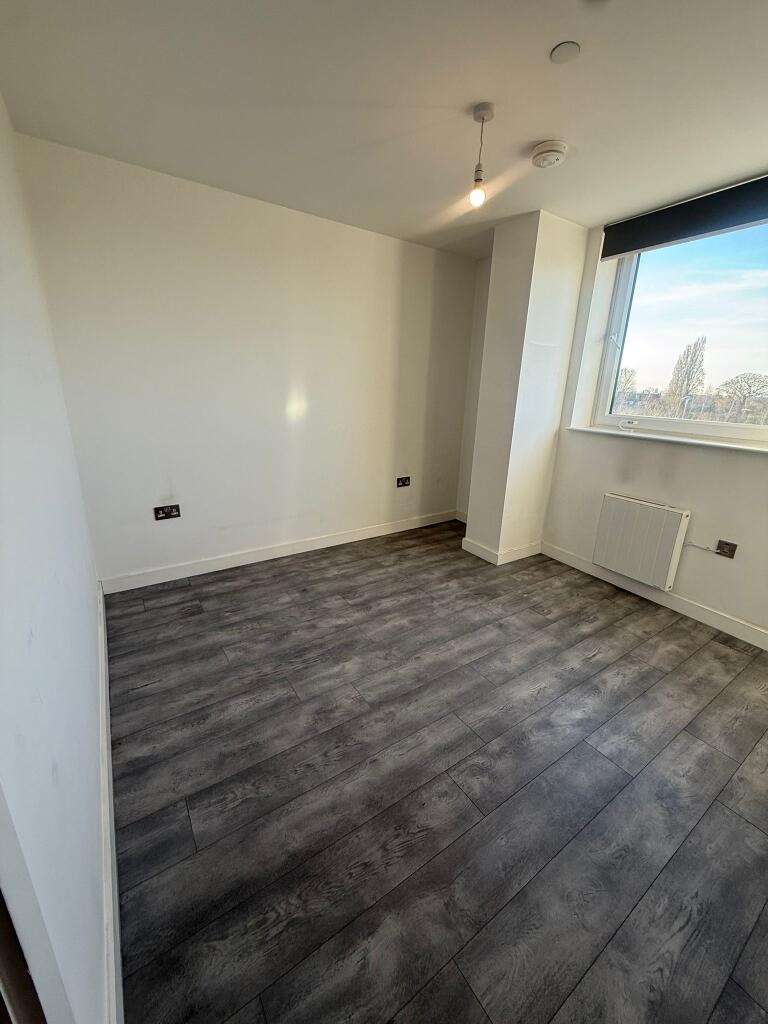 Additional image 5 of Equipoint, Yardley B25