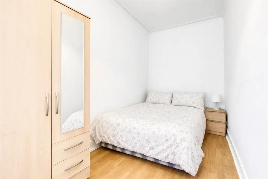 Additional image 5 of 1 Bed Flat, Very Near West Cromwell Road Area, SW5, N1 7GU