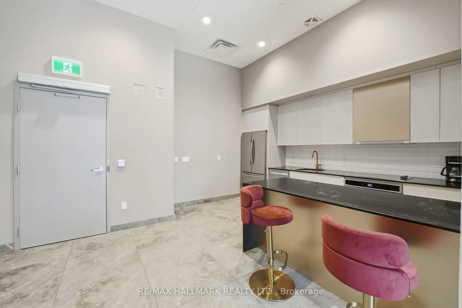 Additional image 12 of 3220 Sheppard Avenue 220