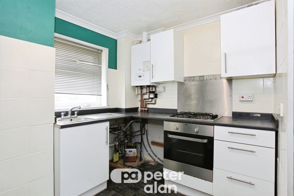 2 bed flat for saleColeridge Green, St. Dials, Cwmbran NP44 photo 5
