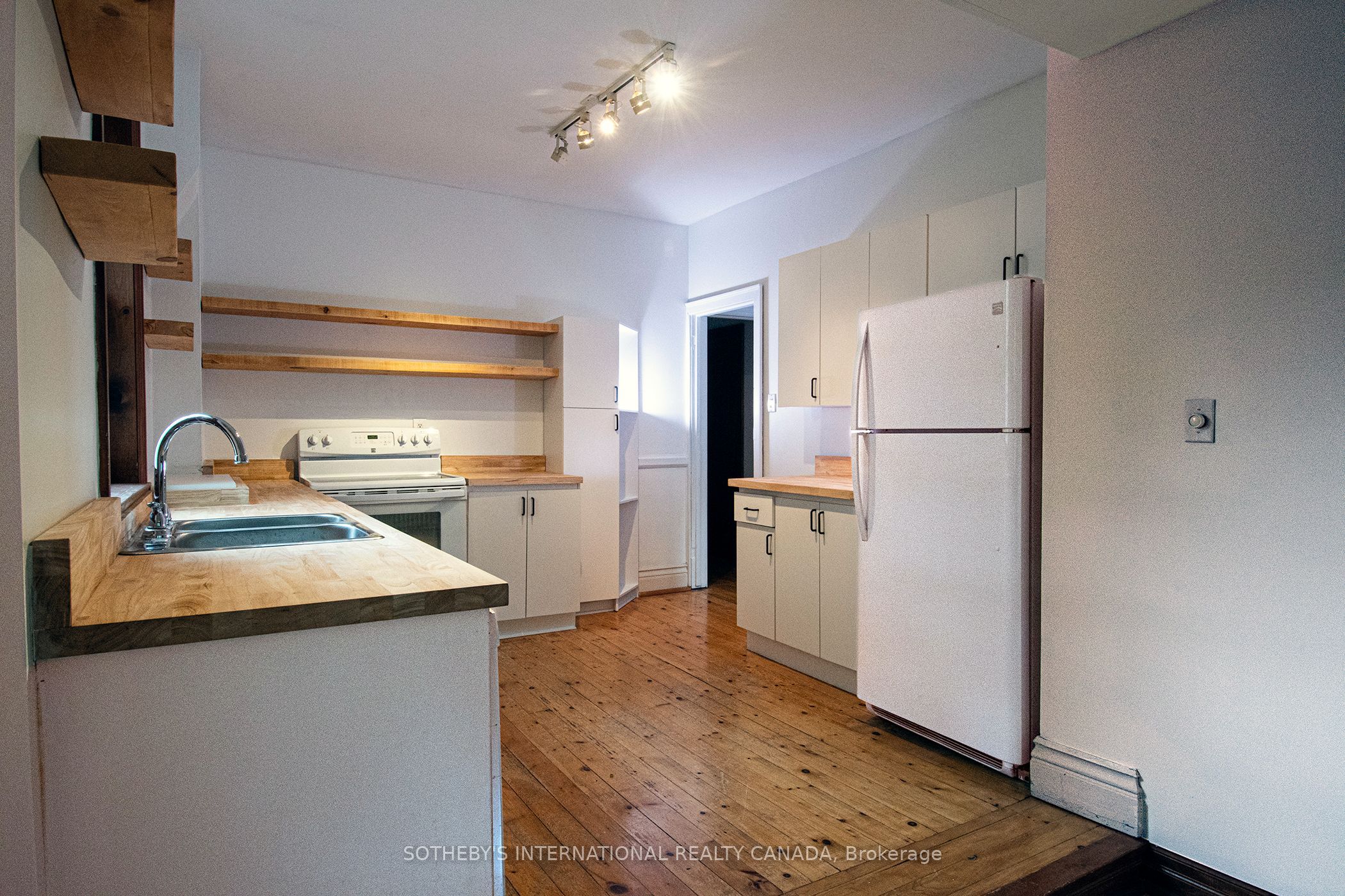 Additional image 4 of Upper-19 Melgund Road, Toronto, ON, M5R 1Z9