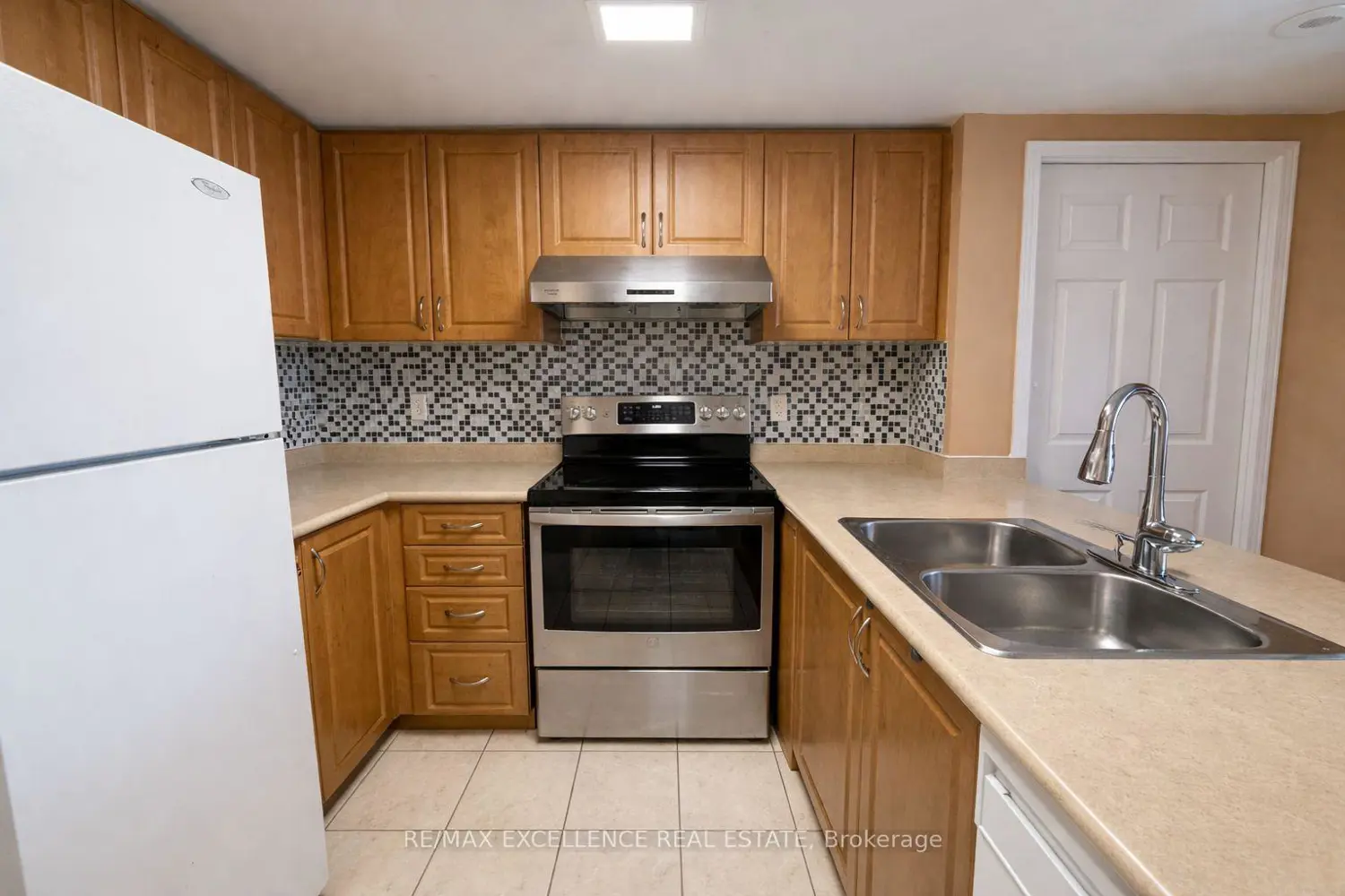 Additional image 4 of 3043 Finch Avenue 2033