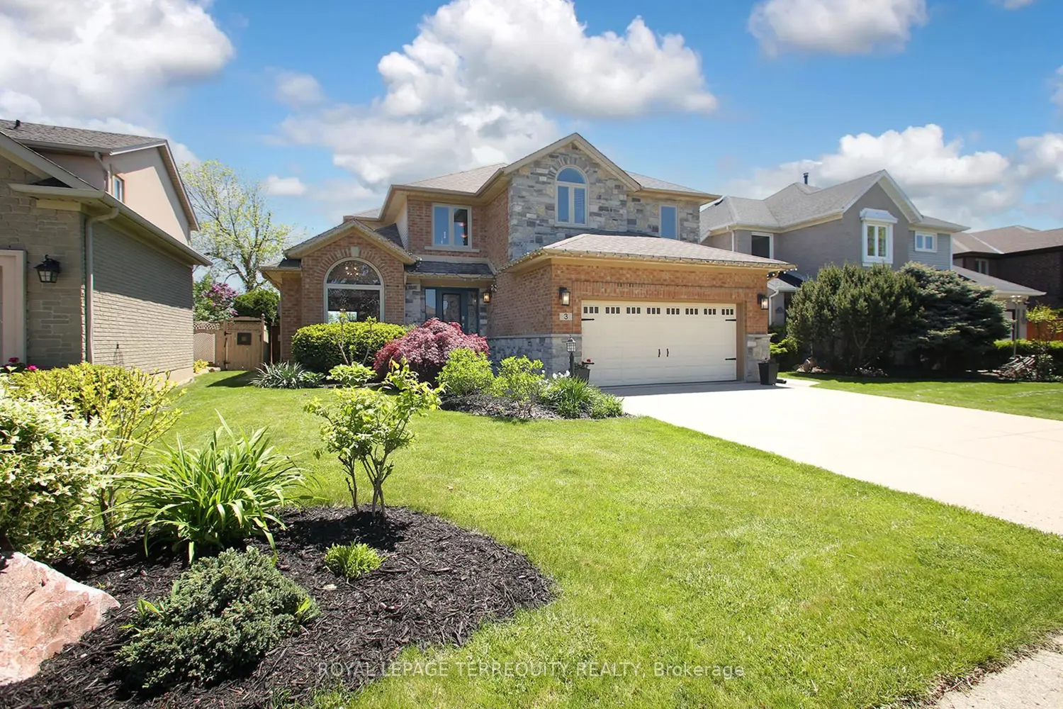 Additional image 2 of 3 Riviera Ridge