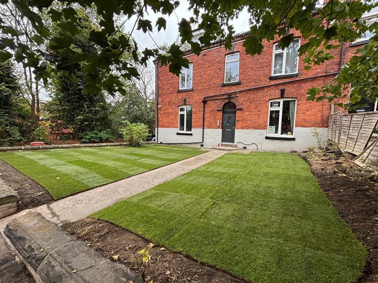 1 Bed Flat, Buckingham Mount, LS6, N1 7GU