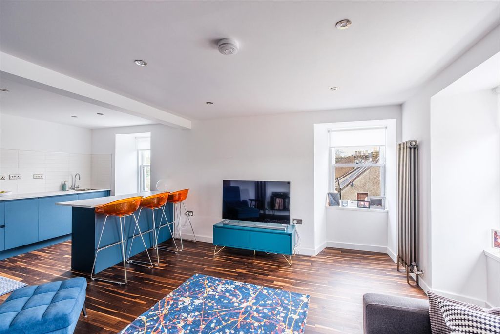 Additional image 4 of 3 bed flat for saleGreen Street, Strathaven ML10