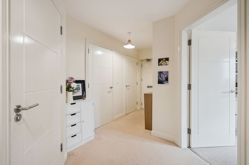 Additional image 7 of 2 bed flat for saleRollock Street, Stirling FK8