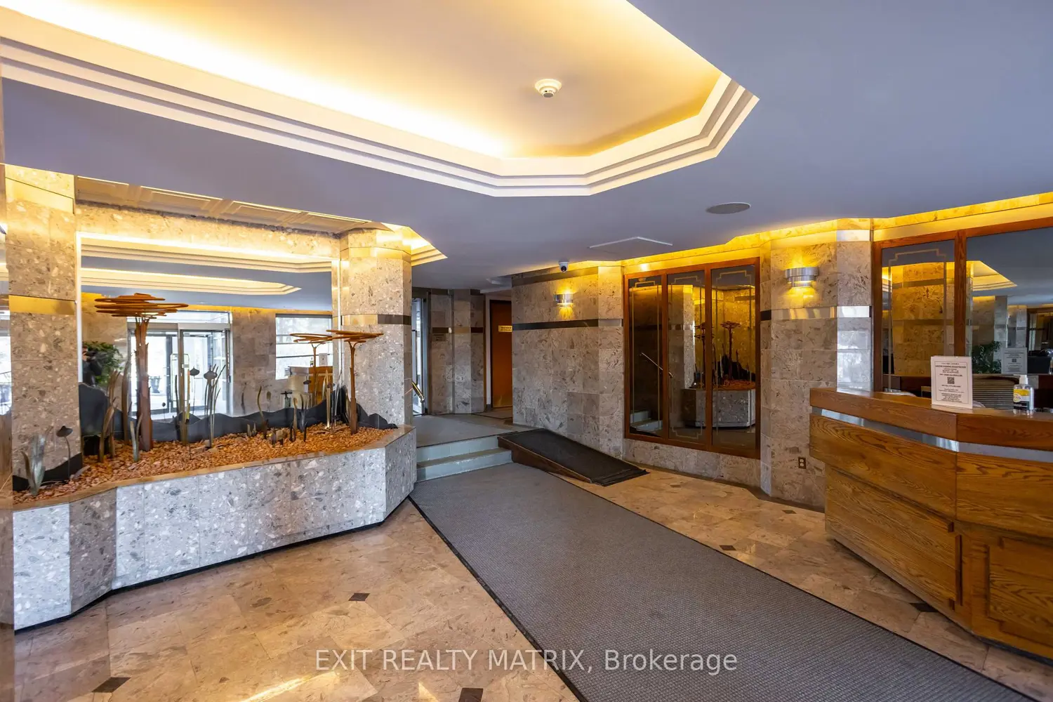 2759 Carousel Crescent 1007