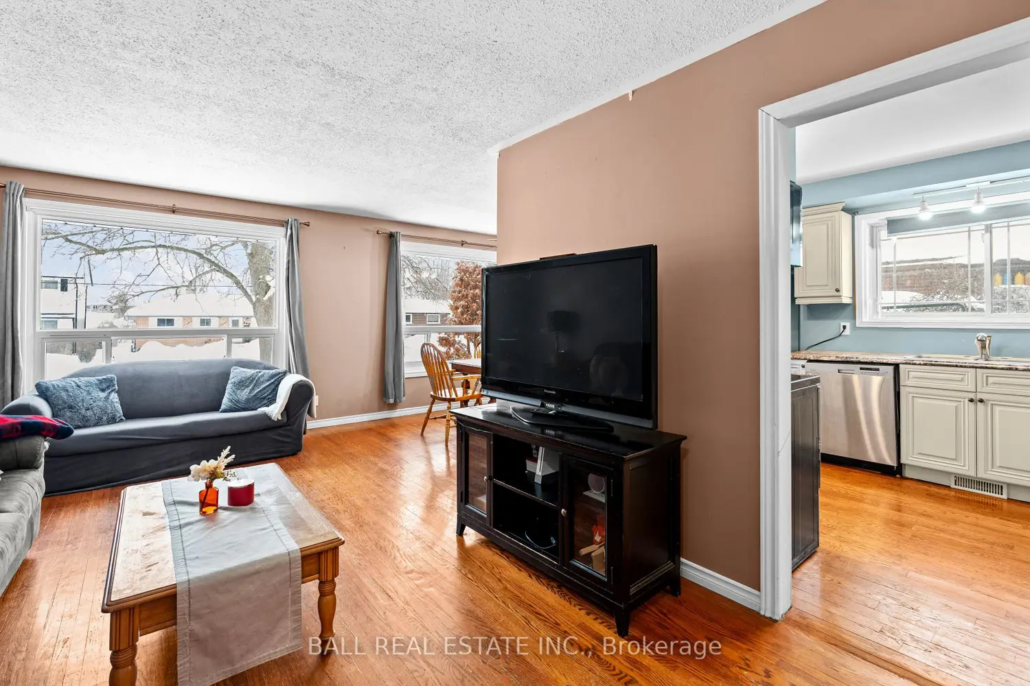 Additional image 4 of 255 Woodward Avenue