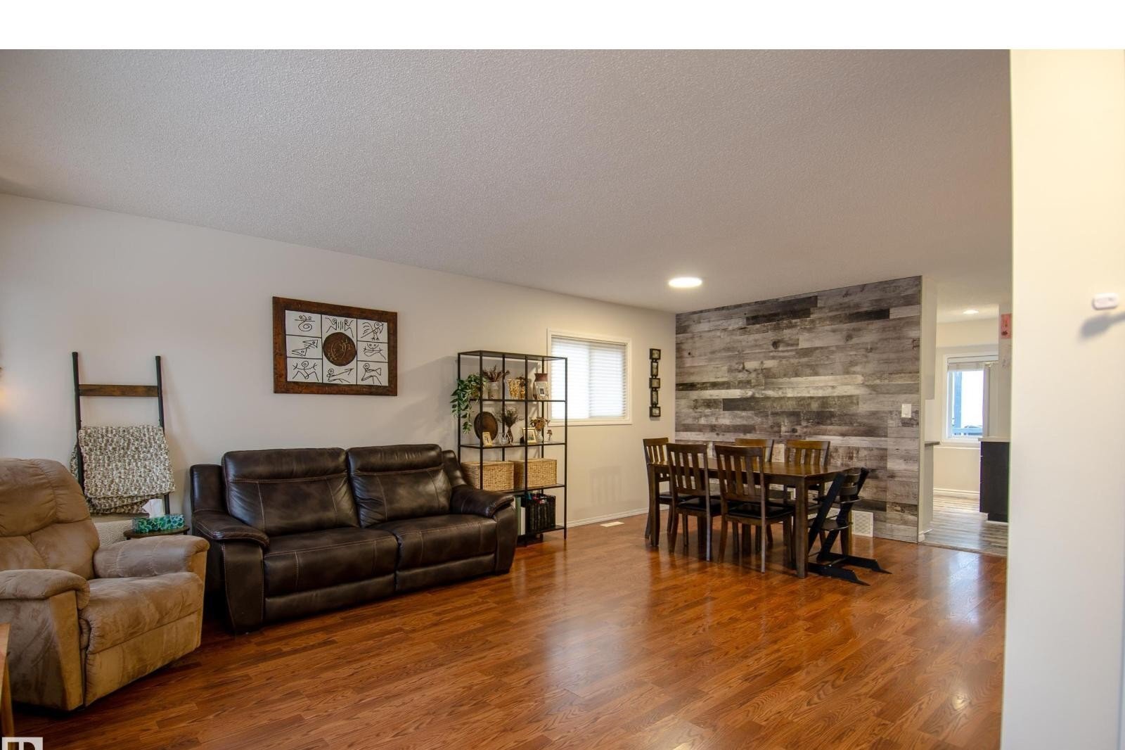 Additional image 8 of 3516 13 Avenue NW, Edmonton, AB, T6L3B3