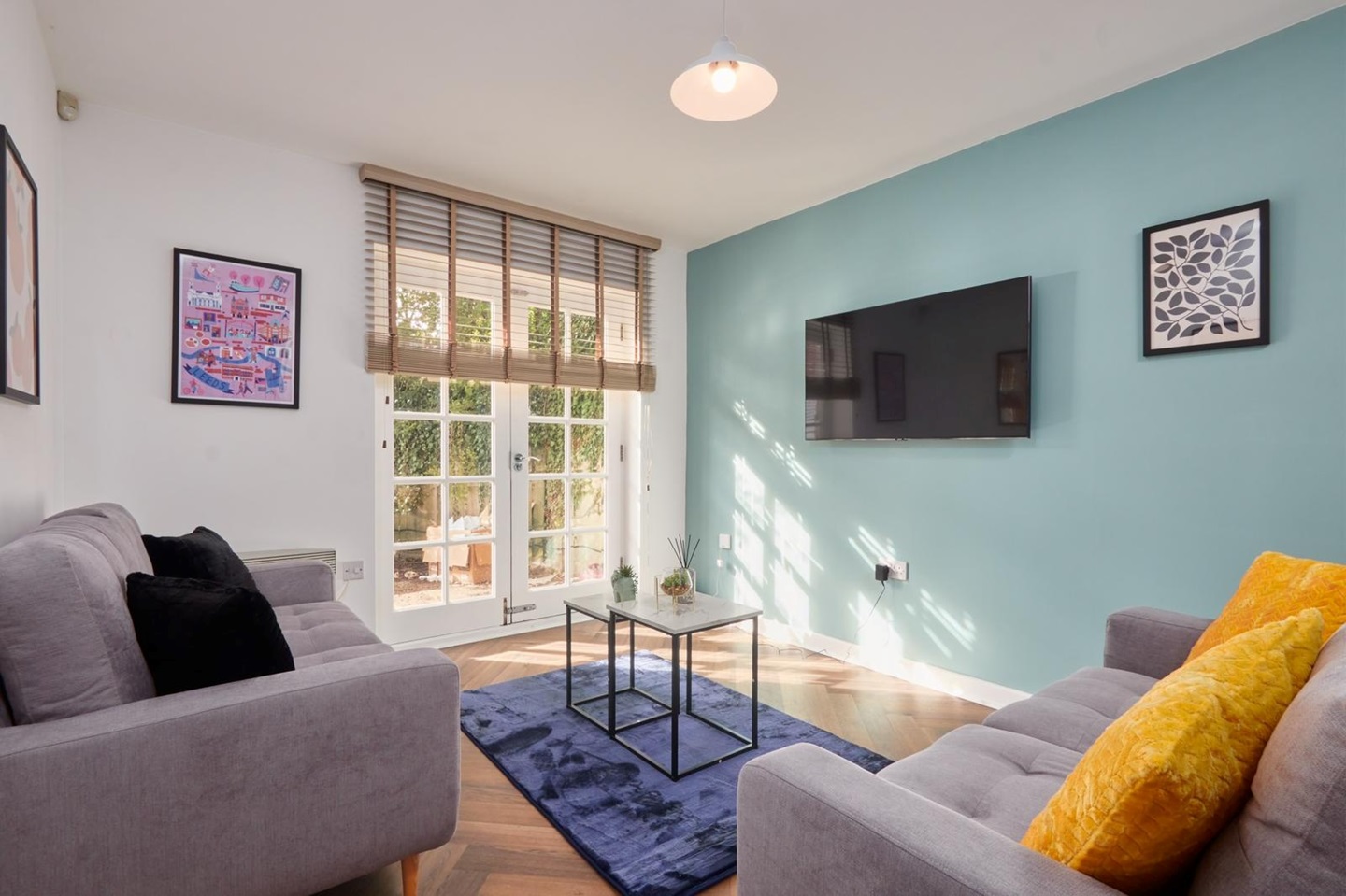2 Bed Flat, St. Michaels Lane, LS6, N1 7GU