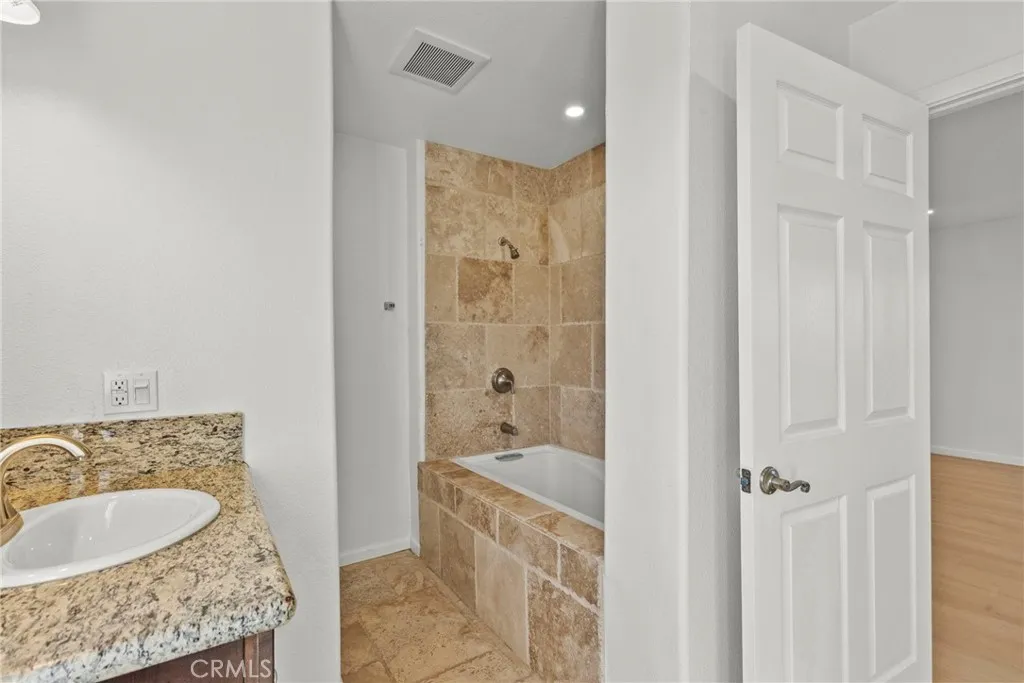 Additional image 93 of 1138 Lakeview Dr, Palmdale, CA 93551