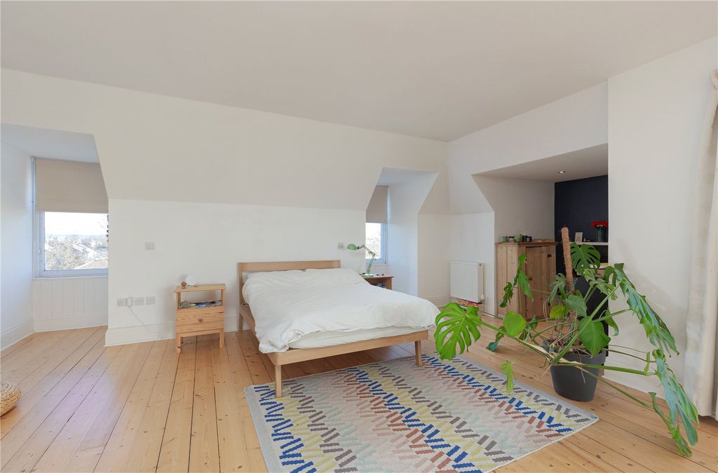 Additional image 13 of 5 bed flat for saleInverleith Gardens, Inverleith, Edinburgh EH3