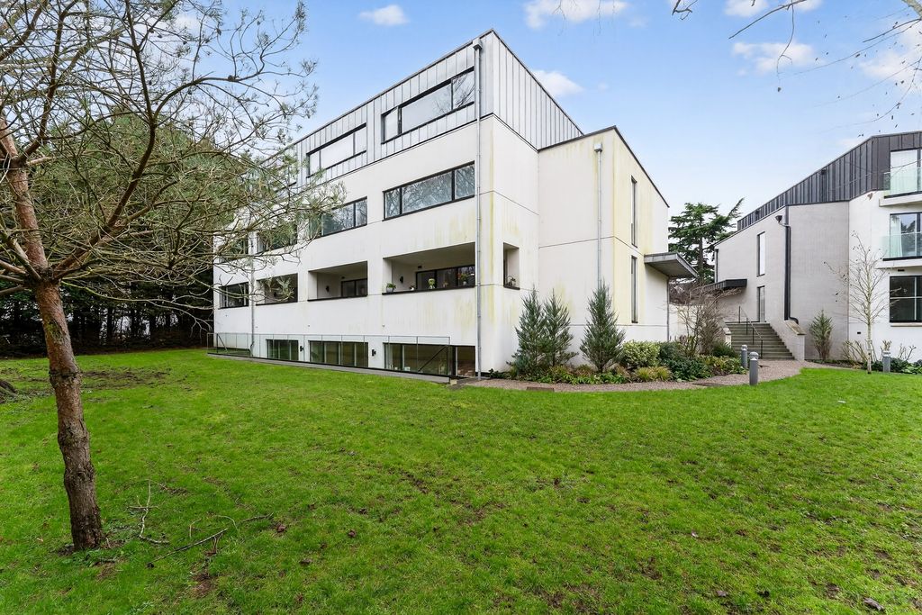 2 bed flat for saleMadingley Road, Cambridge CB3