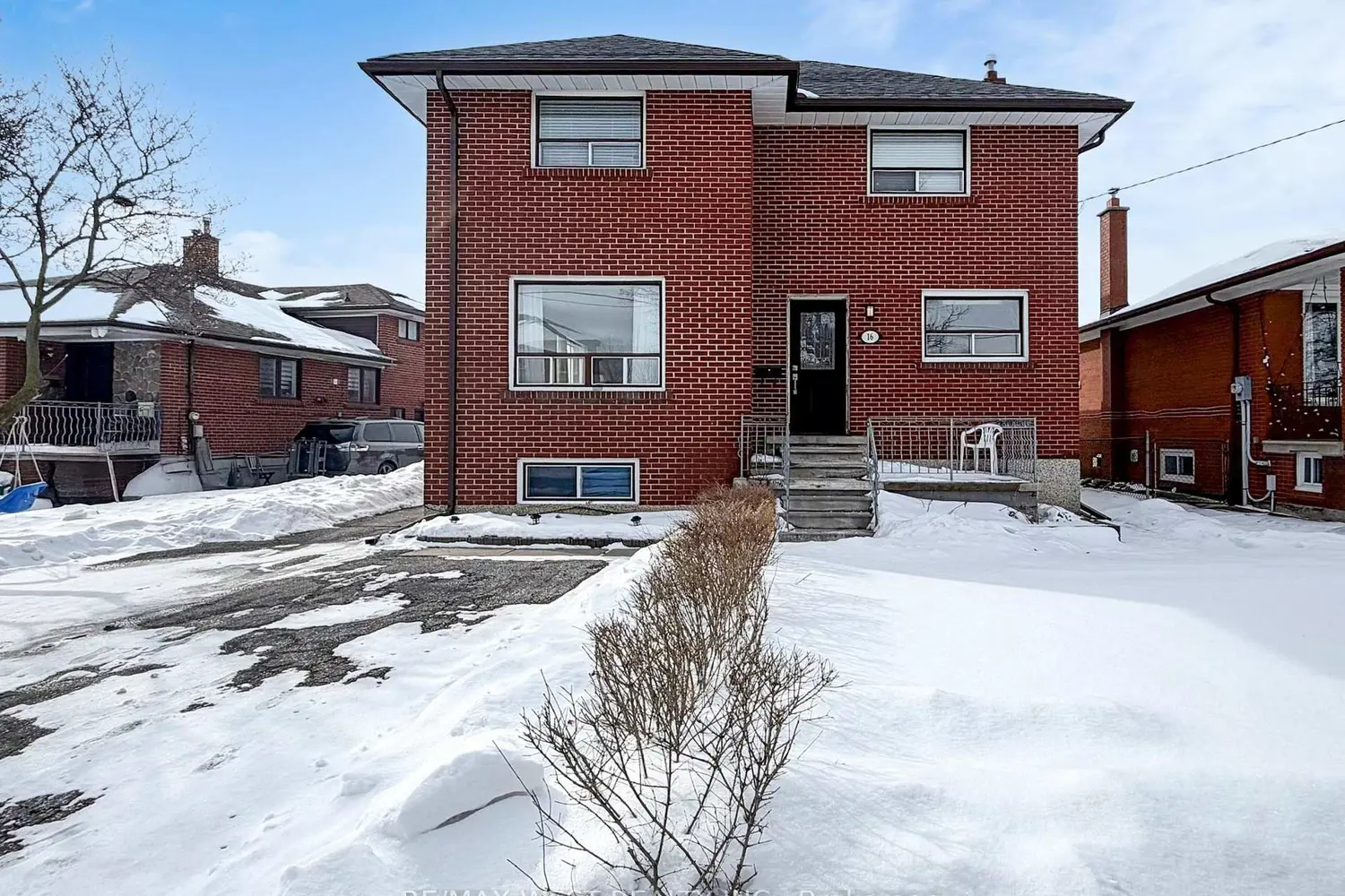 16 Upwood Avenue