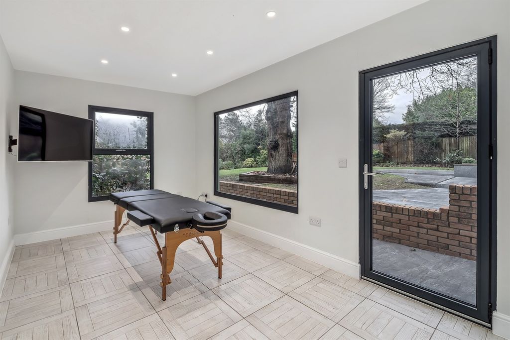 Additional image 30 of 6 bed detached house for saleBradgate Road, Bowdon WA14