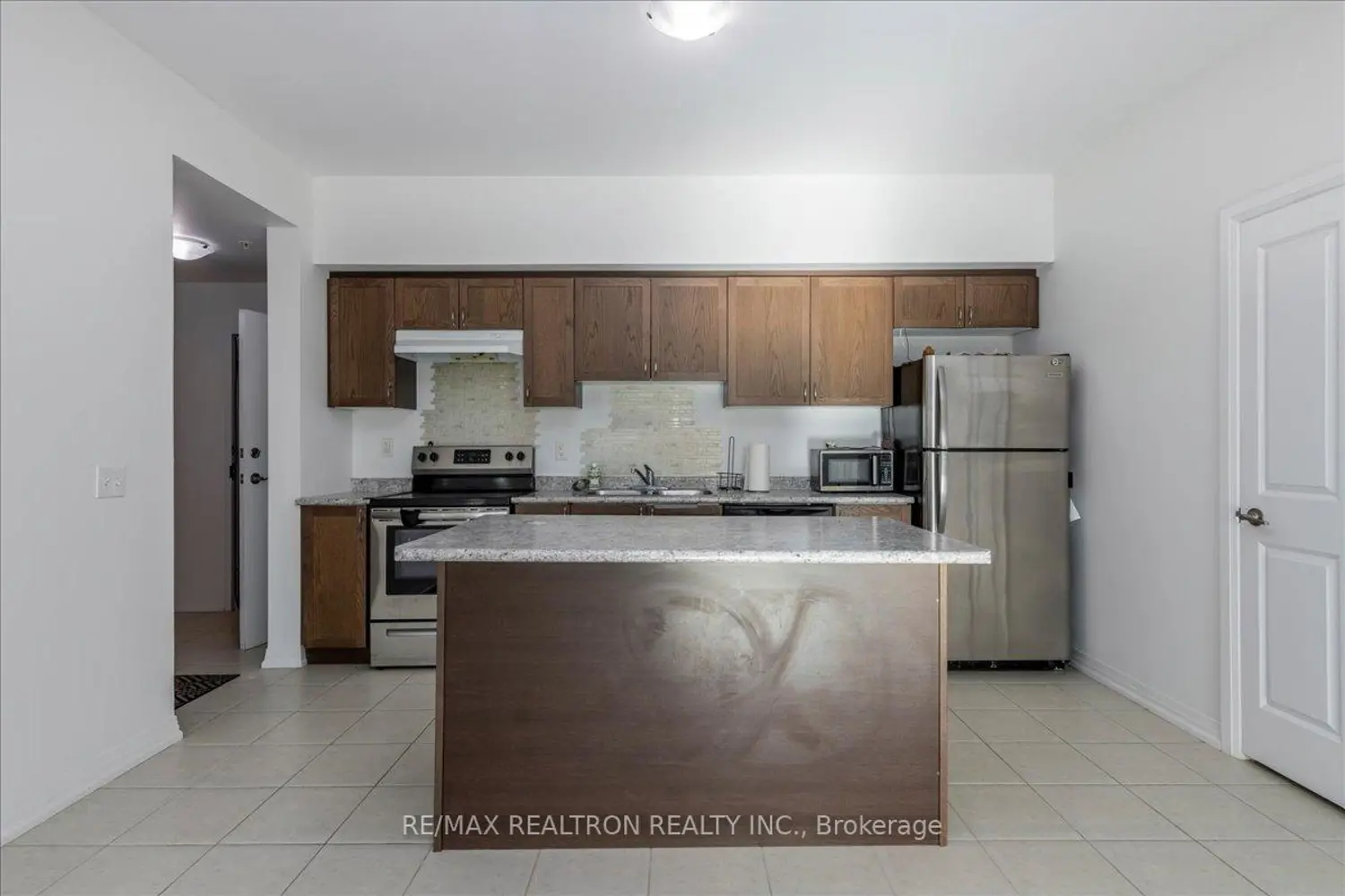 Additional image 6 of 299 Cundles Road 102