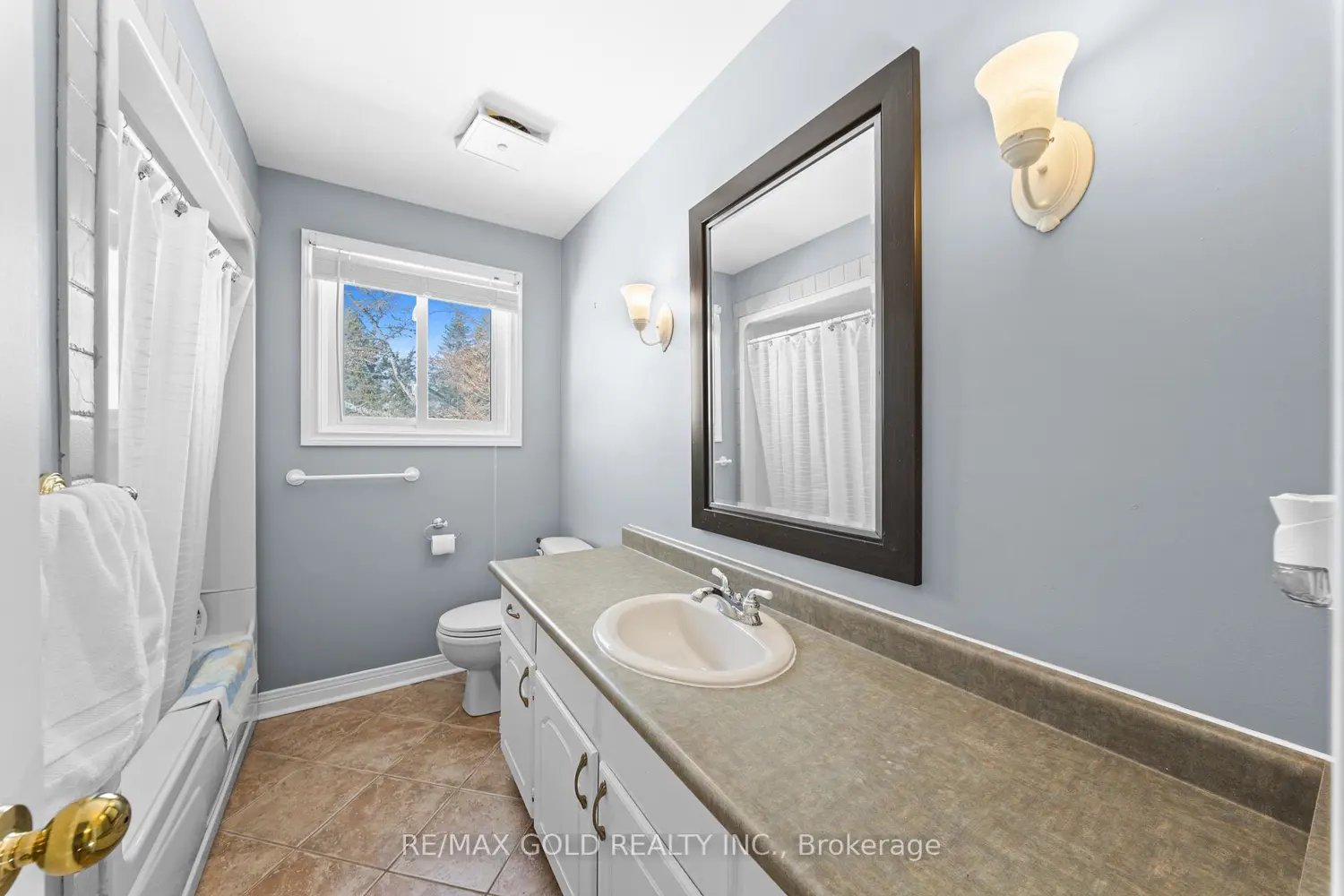 Additional image 15 of 14 Birchview Drive