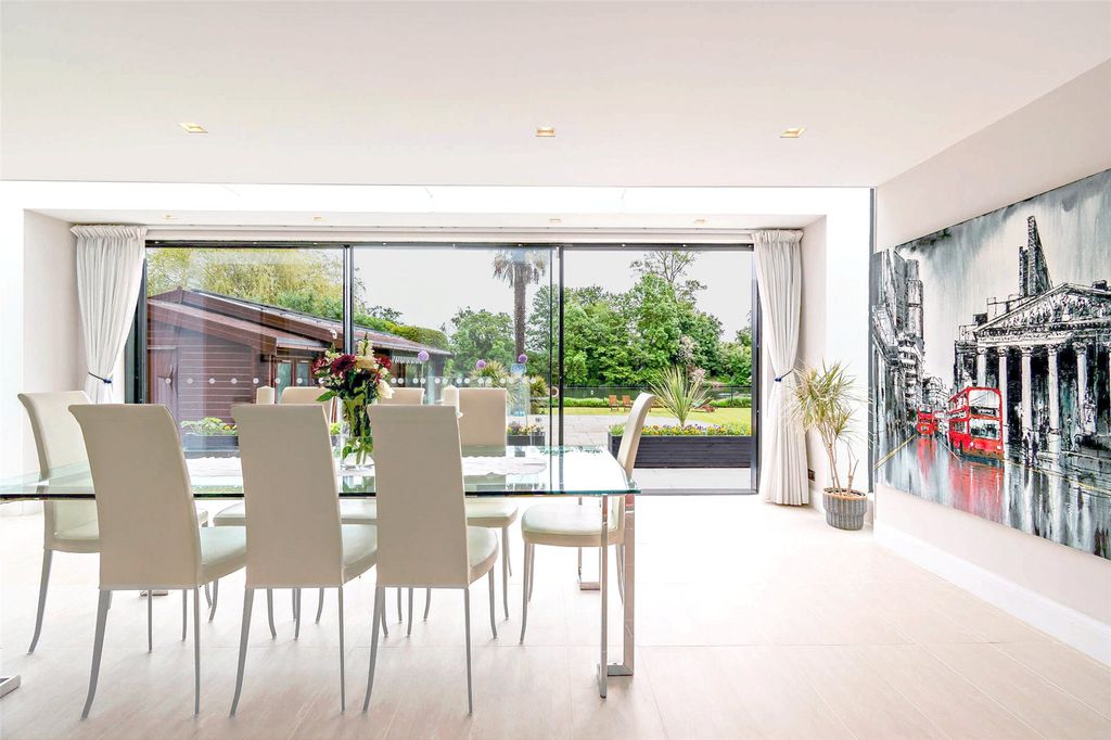 Additional image 6 of 7 bed detached house for saleFishery Road, Maidenhead, Berkshire SL6