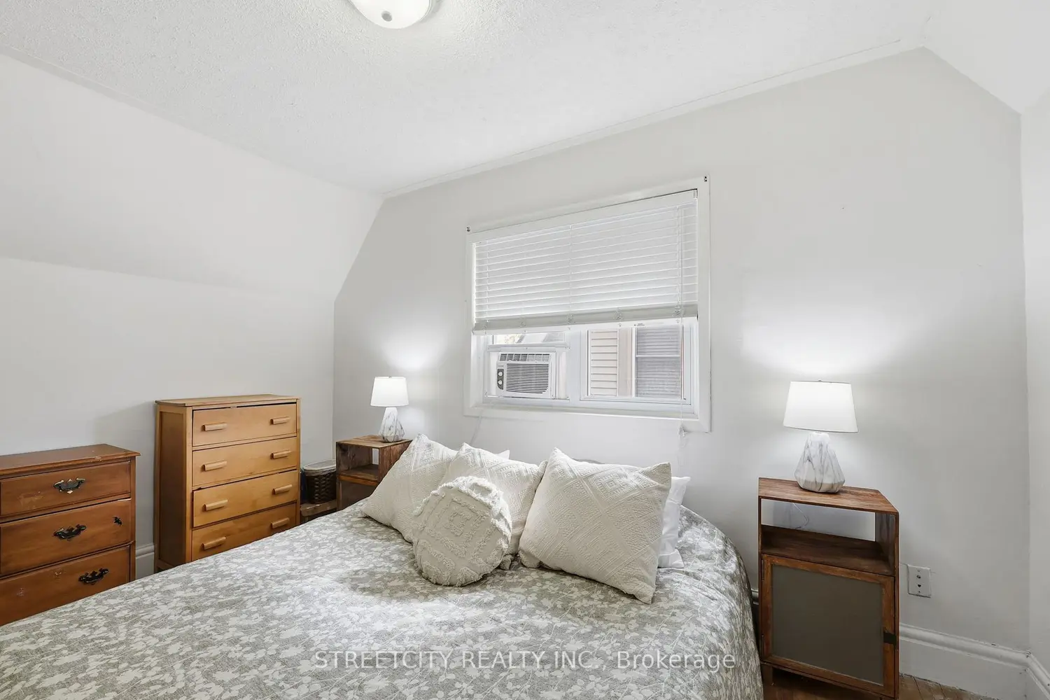 Additional image 14 of 8 Bellevue Avenue