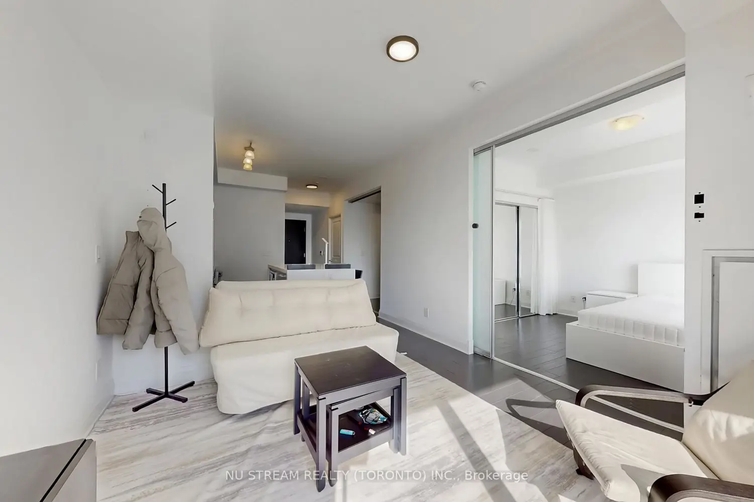 Additional image 4 of 1080 Bay Street 1403