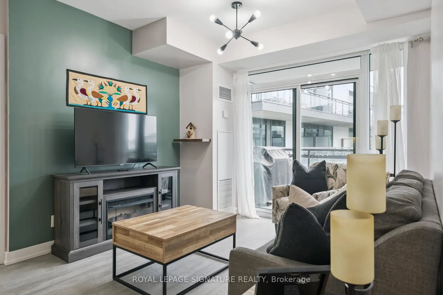 Additional image 17 of 301 Sea Ray Avenue C305